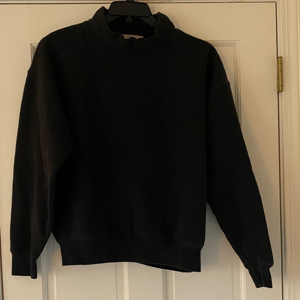 Men's Black Sweatshirt with mock neck